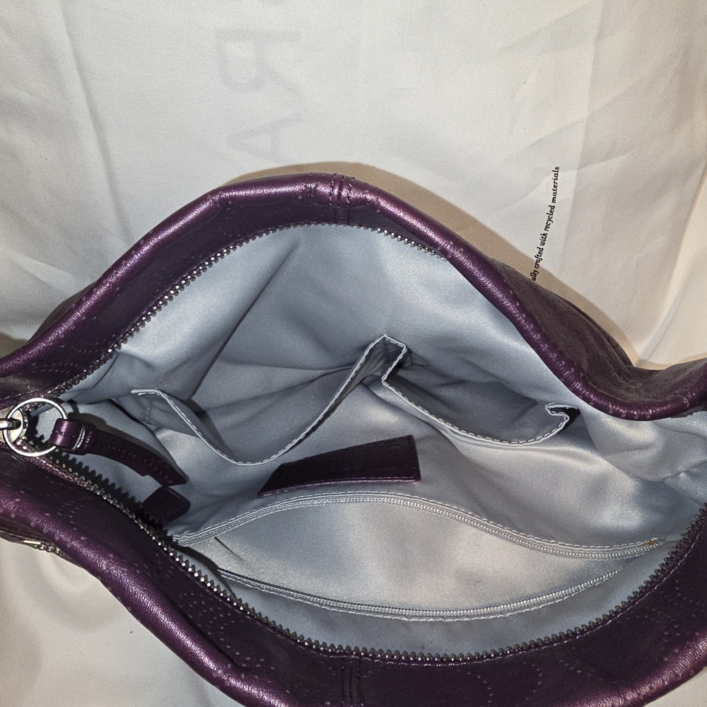 Coach PLUM Shoulder Bag - Picture 3 of 5